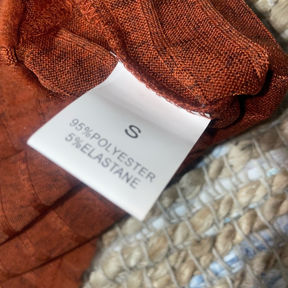 Women's Rust Sweater - Picture 2 of 3